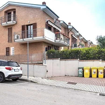 C002 - Camerano, Delizioso Bilocale Con Giardino * 卡梅拉诺