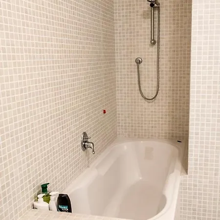 C002 - Camerano, Delizioso Bilocale Con Giardino Apartment